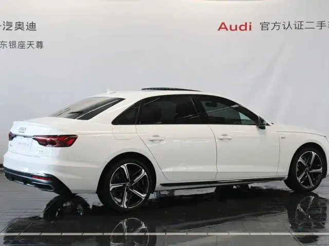 Audi A4L — Фото автомобиля 5
