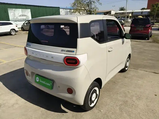 Wuling Hongguang Mini EV — Фото автомобиля 6