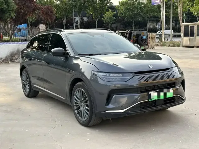 Leapmotor C11 — Фото автомобиля 3