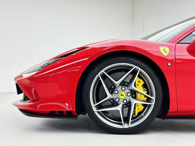 Ferrari F8 — Фото автомобиля 8