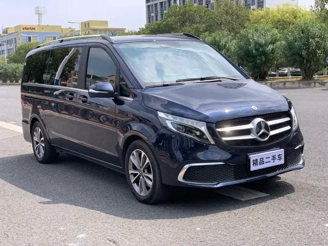 Mercedes-Benz V-Class — Фото автомобиля 3