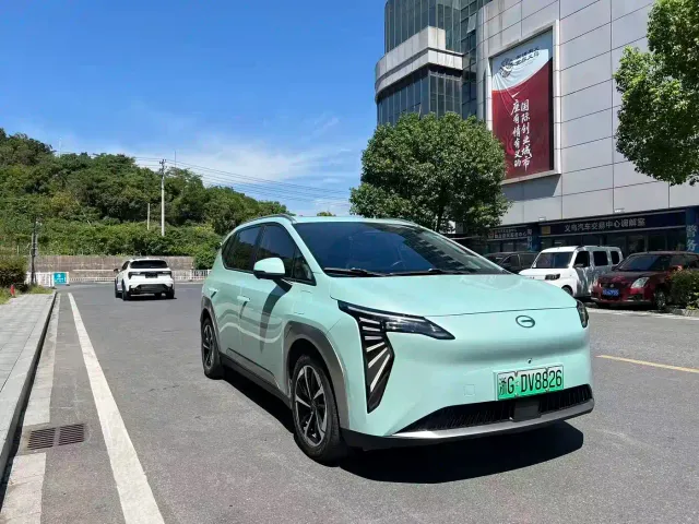 GAC Aion Y — Фото автомобиля 3