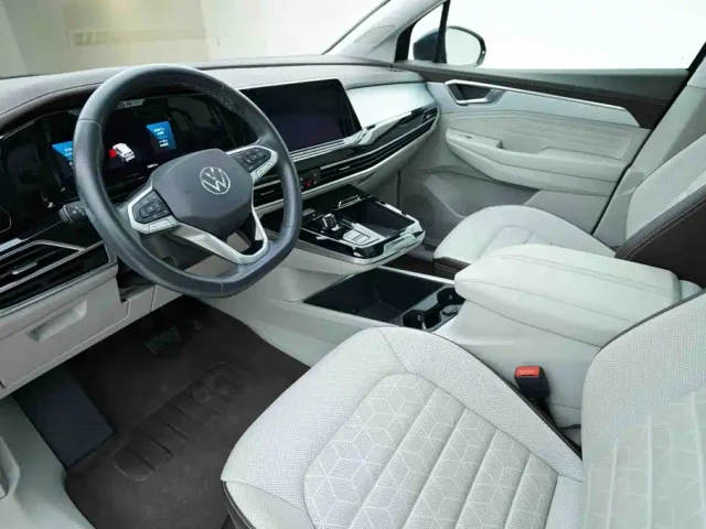 Volkswagen Talagon — Фото автомобиля 9