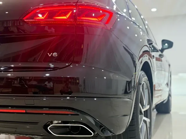 Volkswagen Touareg — Фото автомобиля 9