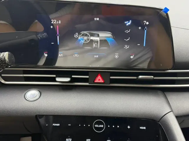 Hyundai Elantra — Фото автомобиля 13