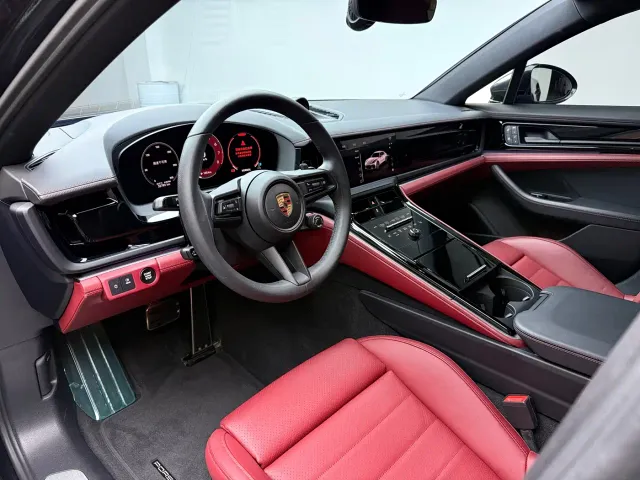 Porsche Panamera — Фото автомобиля 11
