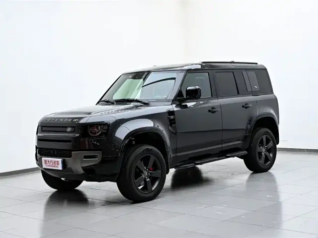 Land Rover Defender — Фото автомобиля 2