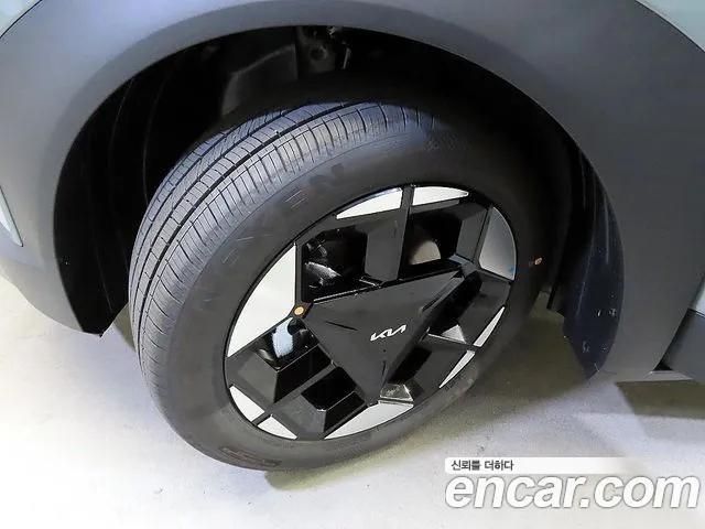 Kia Seltos — Фото автомобиля 3