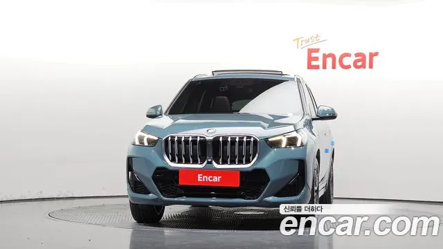 BMW X1 U11 — Фото автомобиля 3