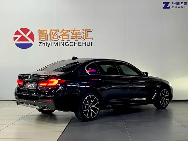 BMW 5 Series — Фото автомобиля 5
