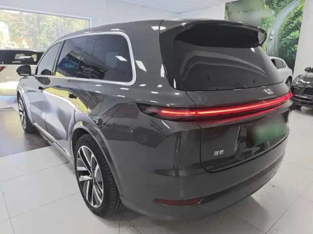 Li Auto L9 — Фото автомобиля 4