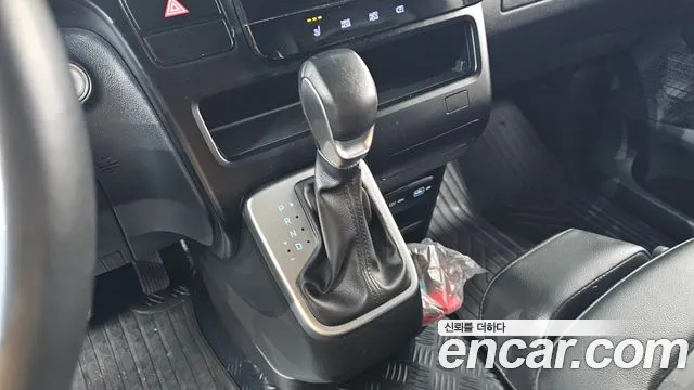 Hyundai Staria Staria Карго 3 места — Фото автомобиля 9