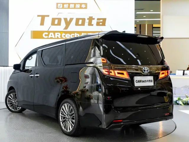 Toyota Vellfire — Фото автомобиля 6