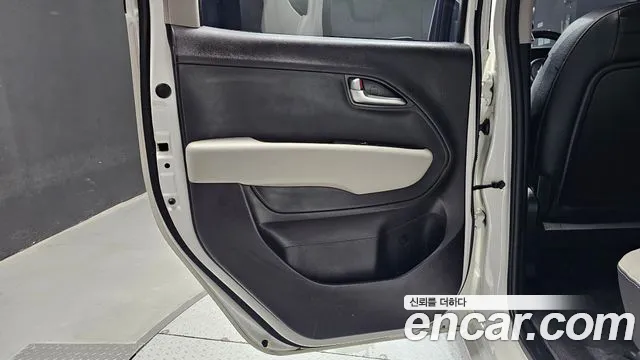 Kia RAY Новый Kia Ray Signature — Фото автомобиля 25