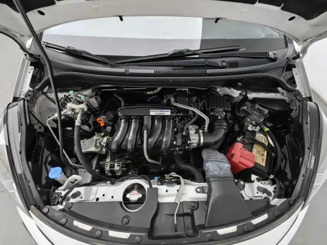 Honda Fit — Фото автомобиля 6