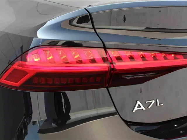 Audi A7L — Фото автомобиля 14