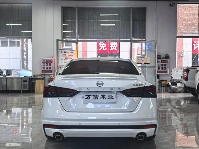 Nissan Teana — Фото автомобиля 2