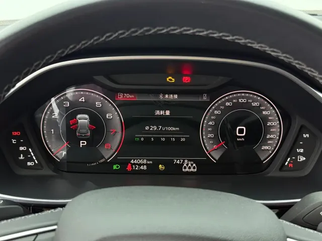 Audi Q3 — Фото автомобиля 16