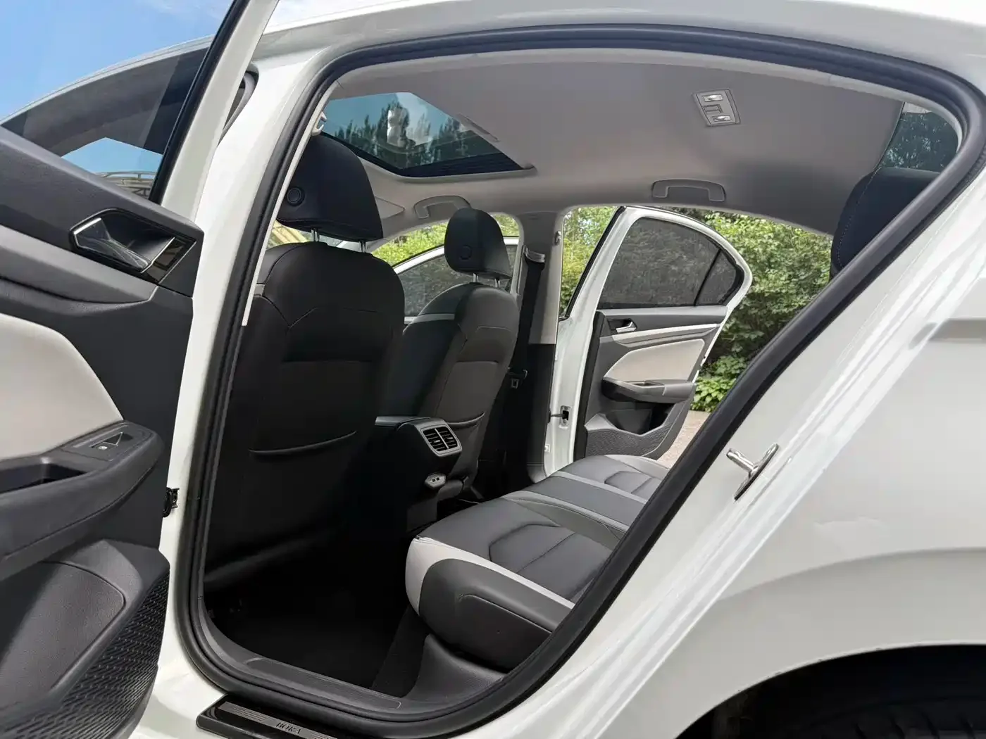 Volkswagen Bora 2023 280TSI DSG Prestige Edition — Фото автомобиля 13