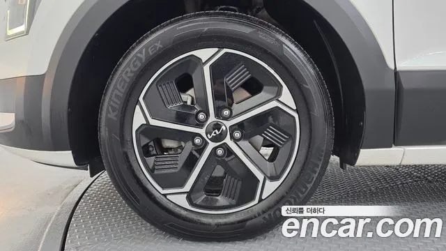 Kia Niro The All New — Фото автомобиля 5
