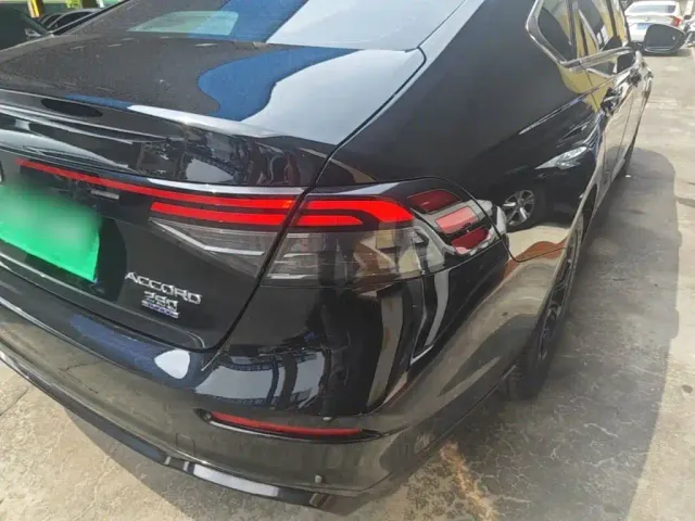 Honda Accord — Фото автомобиля 7