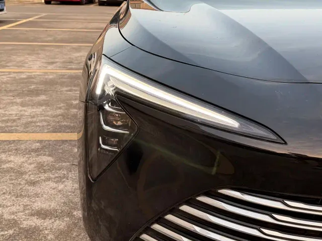 Buick LaCrosse — Фото автомобиля 3