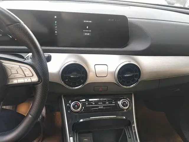 Forthing T5 Evo — Фото автомобиля 5