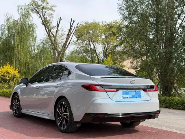 Toyota Camry — Фото автомобиля 6