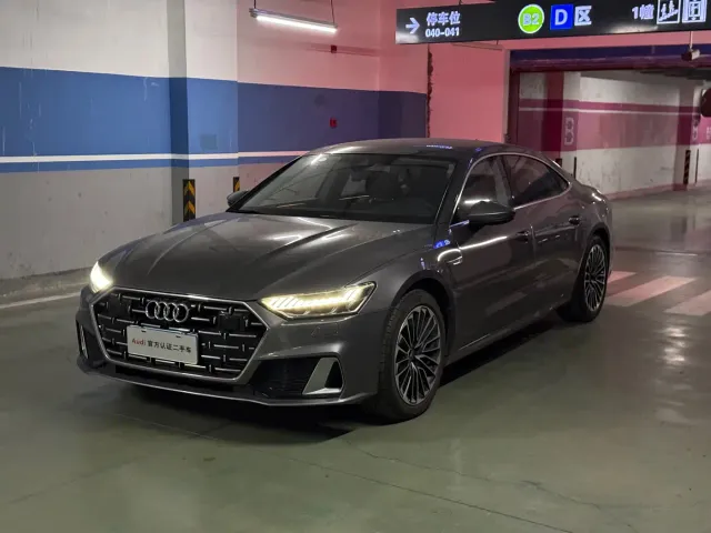 Audi A7L — Фото автомобиля 3