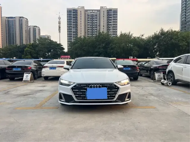 Фотография автомобиля — Audi A7L