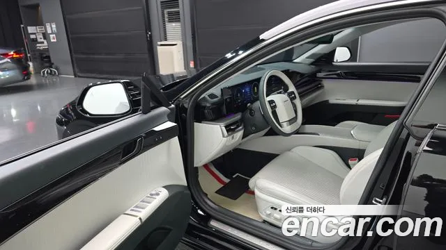 Hyundai Grandeur Grandeur (GN7) 2.5 Бензин 2WD — Фото автомобиля 10