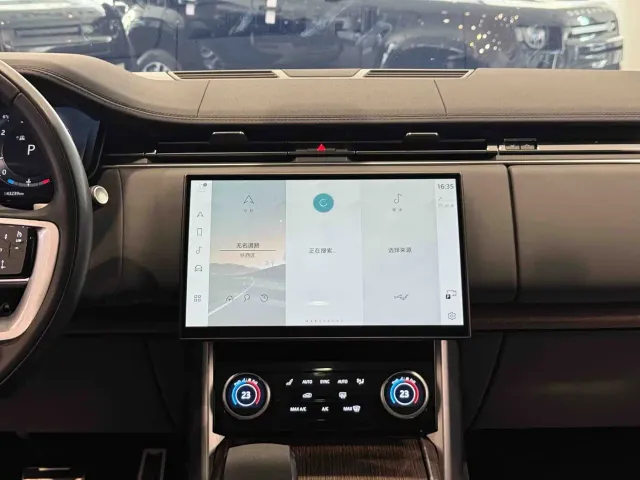 Land Rover Range Rover — Фото автомобиля 16