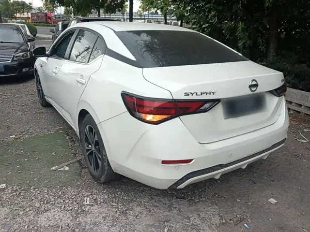 Nissan Sylphy — Фото автомобиля 4