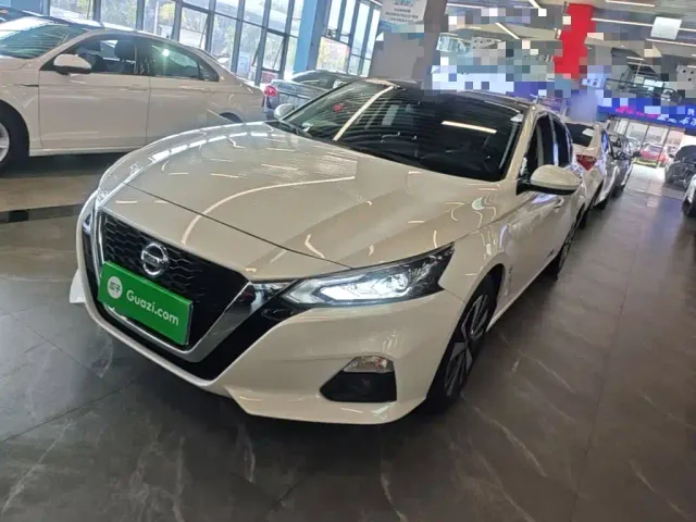 Фотография автомобиля — Nissan Teana