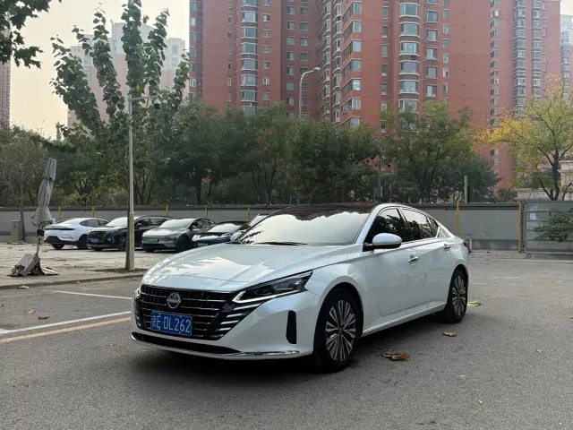 Фотография автомобиля — Nissan Teana