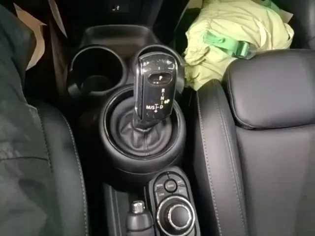 MINI Hatch — Фото автомобиля 13