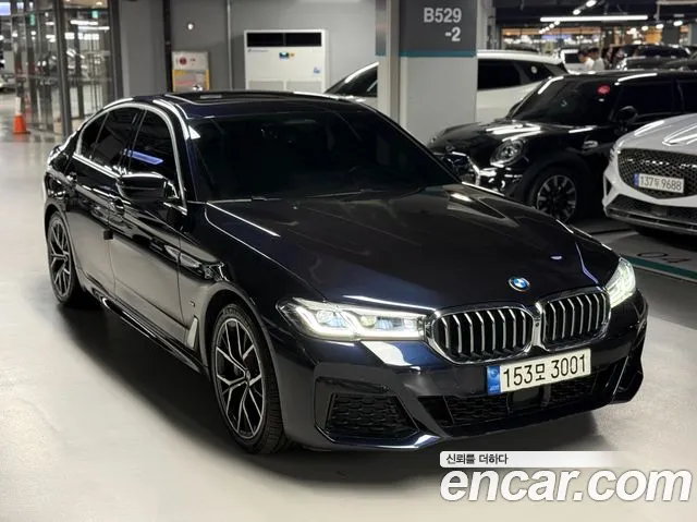 BMW 5 Series G30 — Фото автомобиля 3