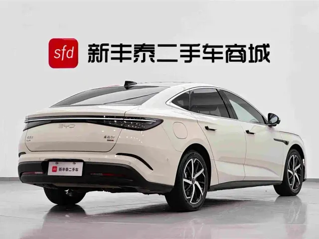 BYD Seal 07 DM-i — Фото автомобиля 6