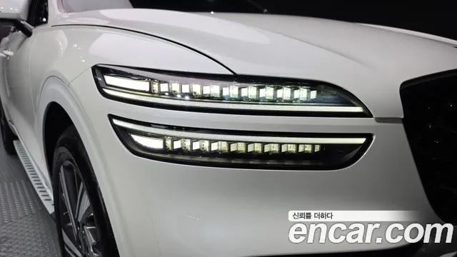 Genesis GV70 2.5T Бензин 2WD — Фото автомобиля 22