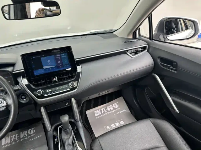 Toyota Corolla Cross — Фото автомобиля 7
