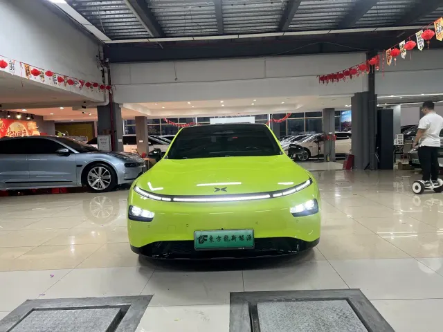 Xpeng P7 — Фото автомобиля 5