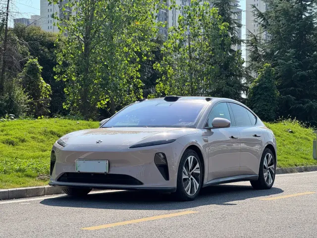 Фотография автомобиля — Nio ET5