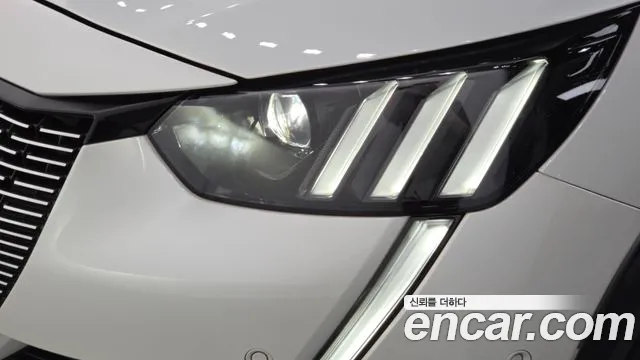 Peugeot 208 — Фото автомобиля 19