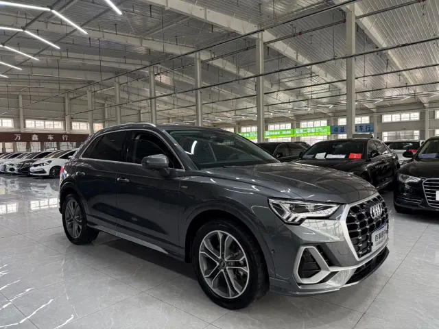 Audi Q3 — Фото автомобиля 3