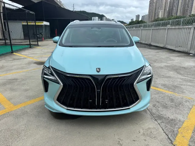 Forthing Yacht — Фото автомобиля 2