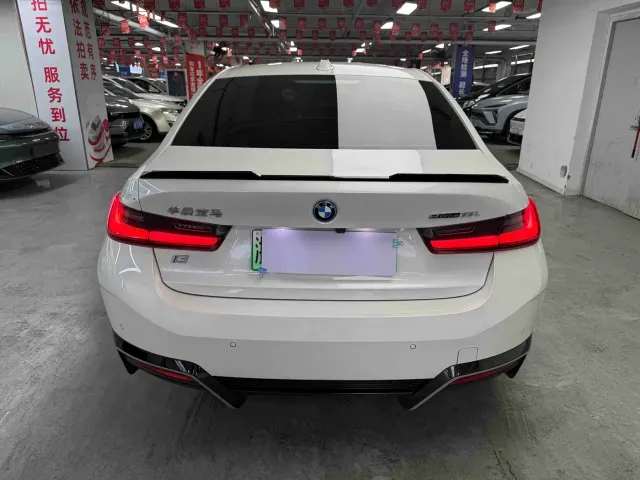 BMW i3 — Фото автомобиля 10