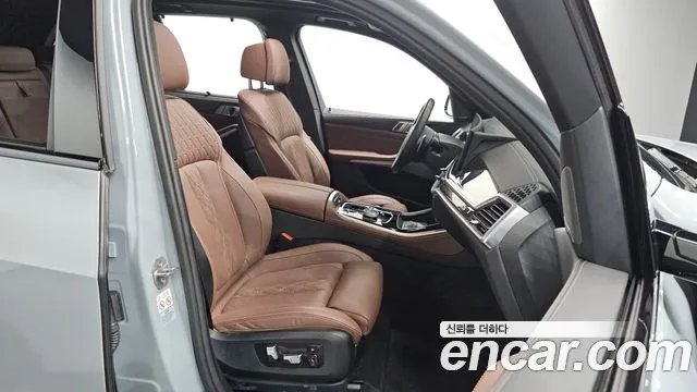 BMW X5 xDrive 40i M Sport — Фото автомобиля 10