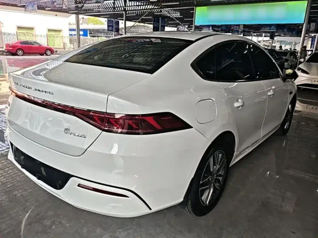 BYD Qin PLUS — Фото автомобиля 6