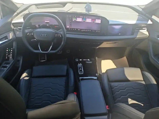 Audi Q6L e-tron — Фото автомобиля 13