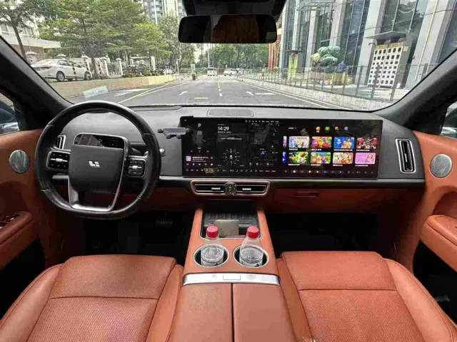 Li Auto L9 — Фото автомобиля 6